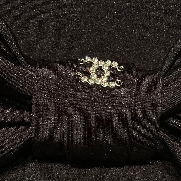 Chanel 23S Black Jersey Off-Shoulder Bow Top | Rare Crystal CC Logo FR 36 - Picture 8 of 12